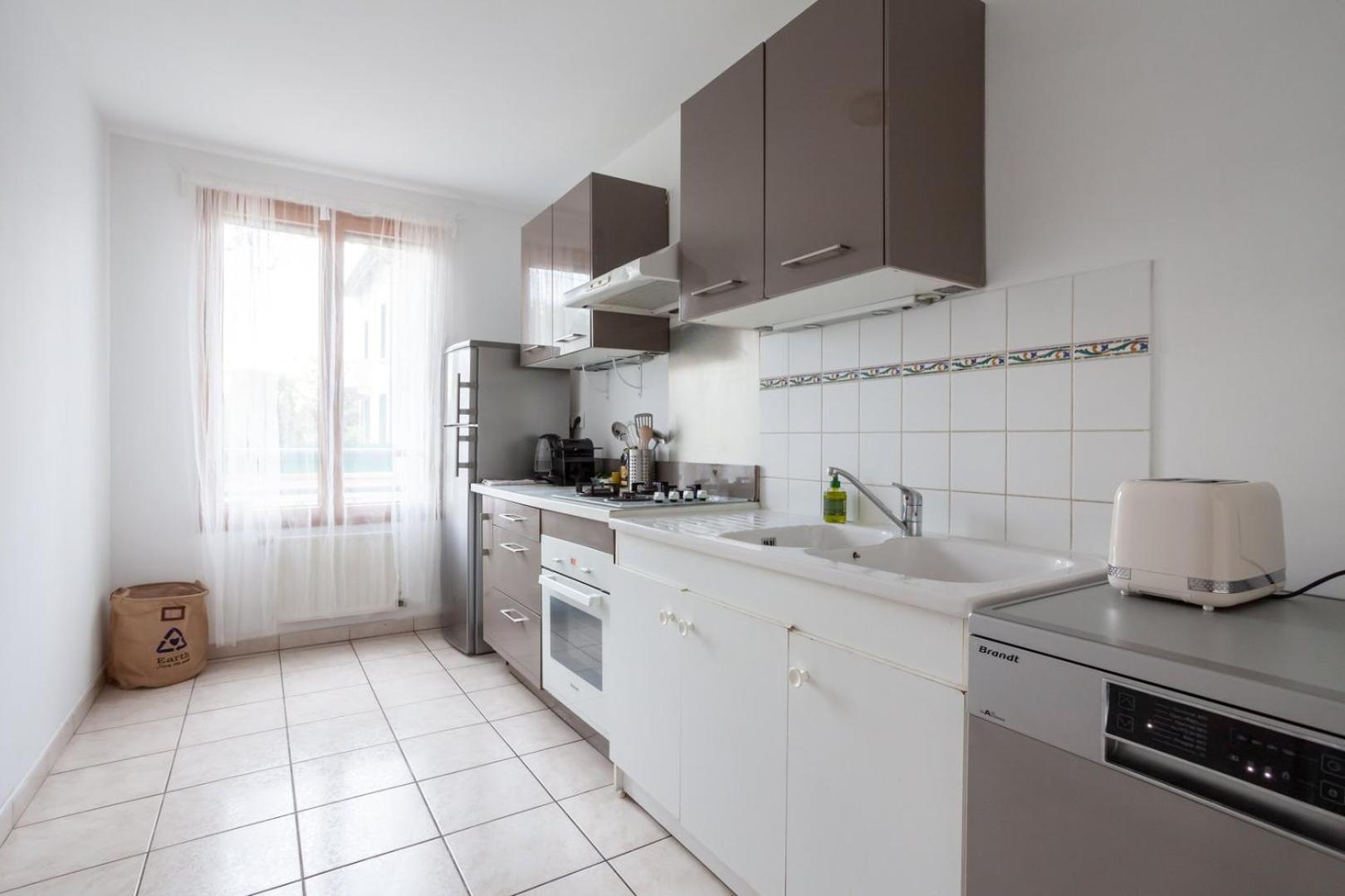 Apartmán Spacious 1Br | Near City Center & Baby-Friendly! Lyon Exteriér fotografie
